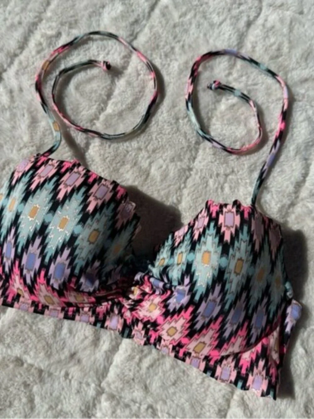 Victoria’s Secret | Warm Ikat Foil The Getaway Halter Bikini Top | Size 32C - Picture 4 of 10